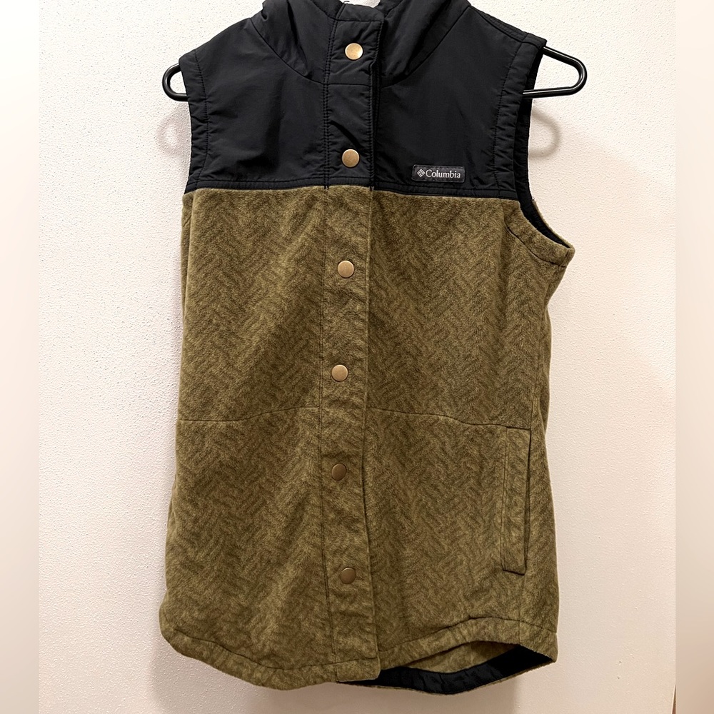 Columbia Colorblock Hooded Vest